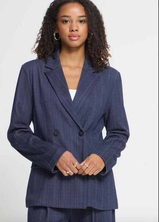 Colbert Streep-Kate Pinelle Blazer